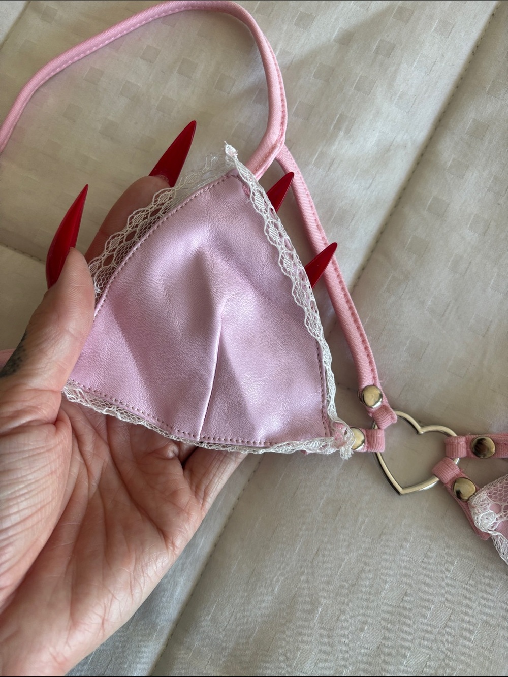 Baby pink bra/ swimsuit top - Picture 3 of 4
